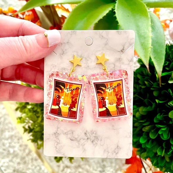 Tiana’s Place Acrylic Earrings - Picture 2 of 4